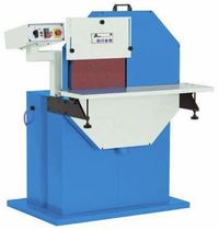 Schleifmaschine mit Senkrechtschleifscheibe...