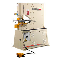 Halbautomatische Stanzmaschine / hydraulisch...