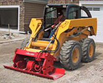 R&uuml;ttelplatte f&uuml;r Kompaktlader 4 000-14 000 lbs | Skid-Pac Allied Construction Products, LLC