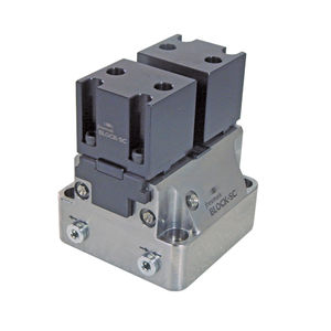 Kraftspannblock für Werkzeugmaschinen / pneumatisch