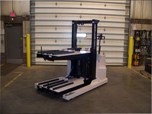 elektrischer Hubwagen / Geh / für Materialhandling / Stahl