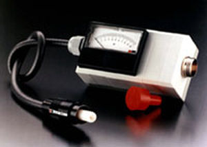 analoges Voltmeter / tragbar / Hochspannung