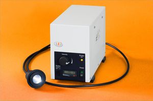 Lichtquelle für Quecksilberdampflampe / VIS / UV / kompakt