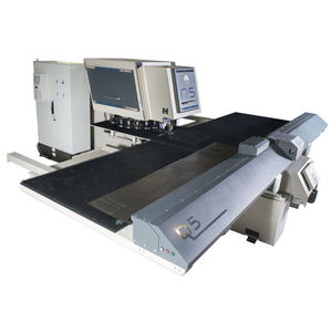 CNC-Stanzmaschine / hydraulisch / für Bleche / Form