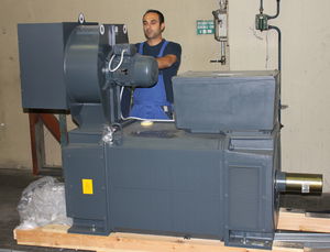 hydraulische Presse / Form / für Produktion / servogesteuert
