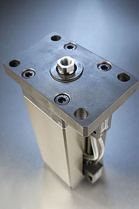 hydraulischer Zylinder / doppeltwirkend / kompakt / Block
