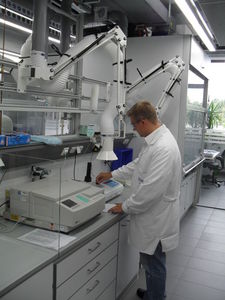 festinstallierte Absaugarm / flexibel / für Gas / Rauc