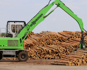 Holzladekran mit Gelenkausleger / mobil