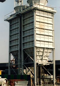 Kegelboden-Silo / Granulat / Holz / für Betonfertigteilwerk