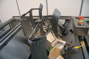 horizontaler Kartonierer / automatisch / halbautomatisch
