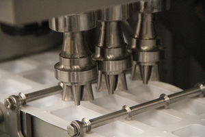 automatische Form-, Füll- und Verschließmaschine