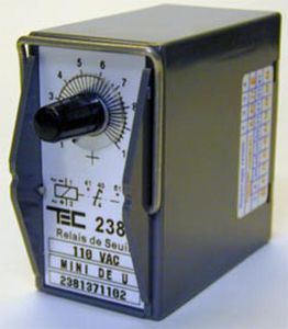 Spannungs-Überwachungsrelay / 2NO/NF / DC / plug-in