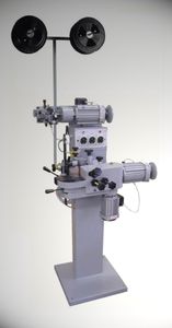 Schleifmaschine mit Senkrechtschleifscheibe / für Schneidinstrumente / handbedient