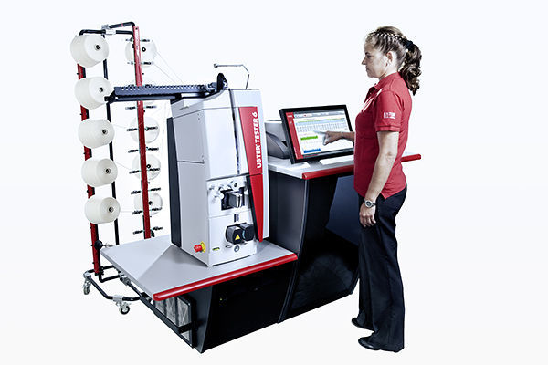 Gossen Metrawatt Tester Zur Normativen Überprüfung Von Ladeleitungen Mode 2 Ic Cpd Und Mode 3 M525k Gossen Metrawatt Tester Zur Normativen Überprüfung Von Ladeleitungen Mode 2 Ic Cpd Und Mode 3 M525k