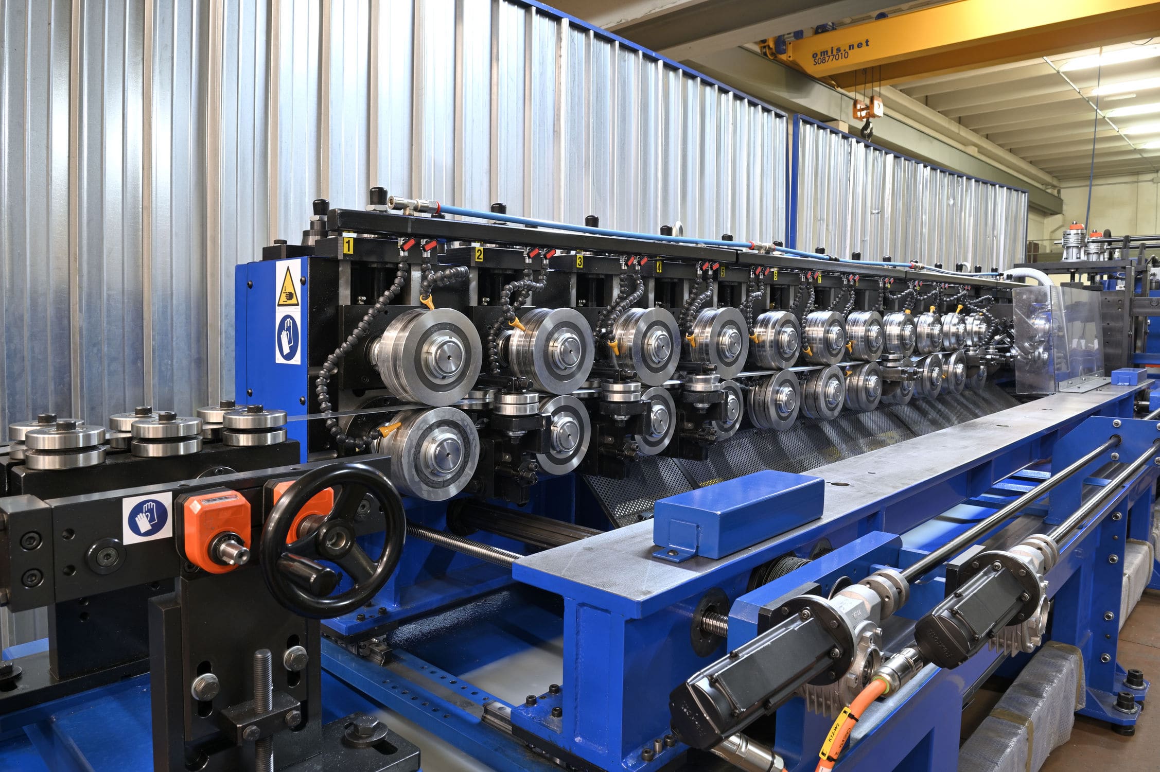 Profiliermaschine für Führungsschienen TECNOMA für Edelstahlprofile