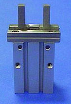 Pneumatikgreifer / parallel / 2 Backen