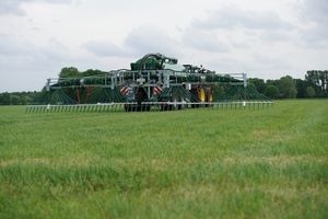 Streuwagen für Traktoranbau 1