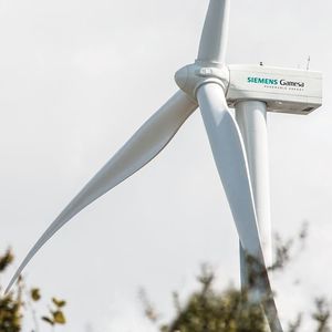 Windkraftanlage mit variabler Geschwindigkeit