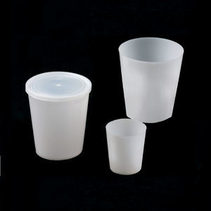 Polyethylen-Becher 1