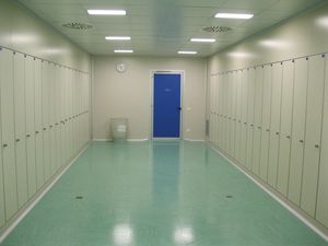 freistehender Schrank / für Wandmontage / Schließfach / Metall