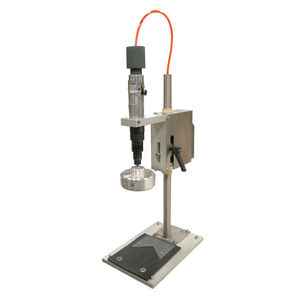 pneumatische Schraubverschlussanlage / halbautomatisch / für Glasflaschen / für PET-Flaschen