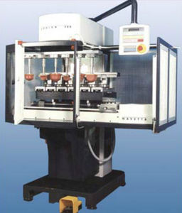 Tampondruckmaschine mit geschlossenem Farbgebersystem