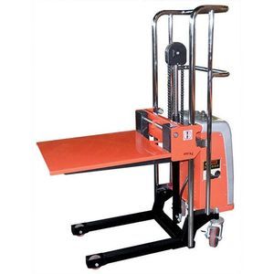 Stapler mit halbelektrischer Gabel 1
