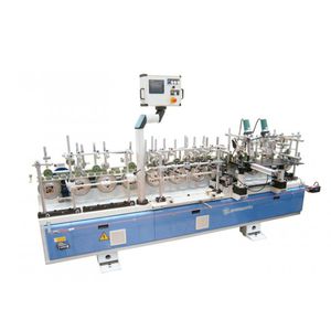 Beschichtungsmaschine zum Furnieren von Holzprofilen