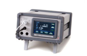 digitales Voltmeter