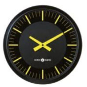 wandmontierte Uhr 1