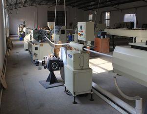 Extrusionsanlage für Kunststoff-Aluminium-Verbundrohre