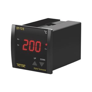 digitaler Temperaturcontroller / thermoelektrisch / für Heizzwecke / für Schalttafeleinbau