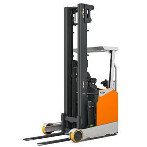 elektrischer Schubmaststapler