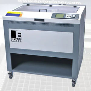 CO2-Laser-Schneidemaschine 1
