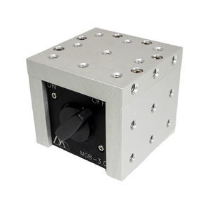 Magnetischer Sockel / Schalter 1
