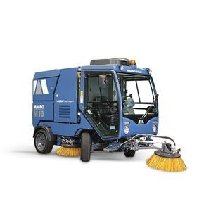 Aufsitzkehrmaschine 1