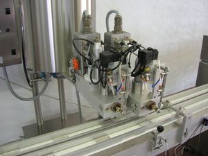 Produktionsmaschine / fur Lidchatten 1