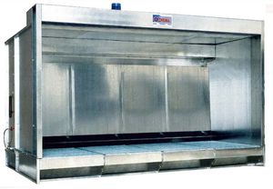offene Lackierkabine 1
