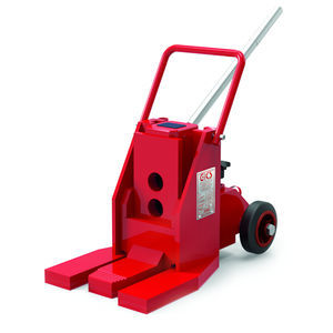 Hebebock / toe jack