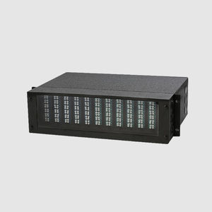 Rangierfeld mit MPO/MTP-Glasfaser 1