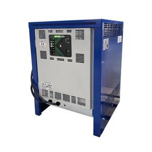 Batterieladegerät für Wandmontage 1