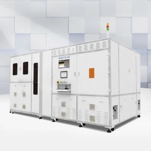 Laser-Schneidemaschine 1