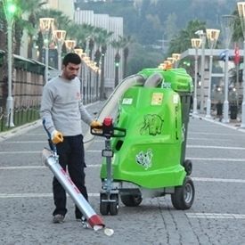 handgeführte Kehrsaugmaschine