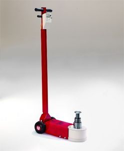Hebebock auf Rollen 1