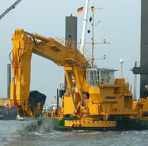 großformatiger Bagger