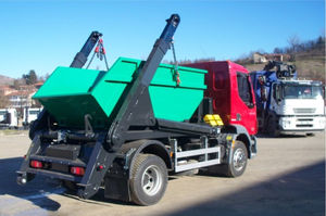 Abrollkipper mit LKW Haken