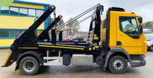 Abrollkipper mit LKW Haken