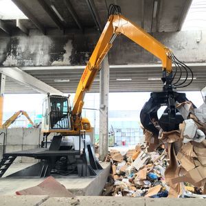 stationärer Umschlagbagger