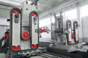 Dreh-Fräszentrum / CNC