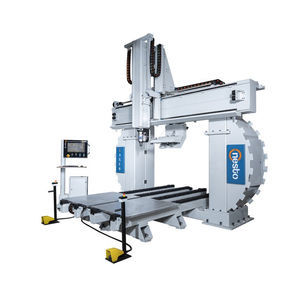 CNC-Bearbeitungszentrum / 5-Achs